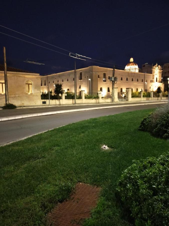 Porta Deuropa Bed & Breakfast Lecce Eksteriør bilde