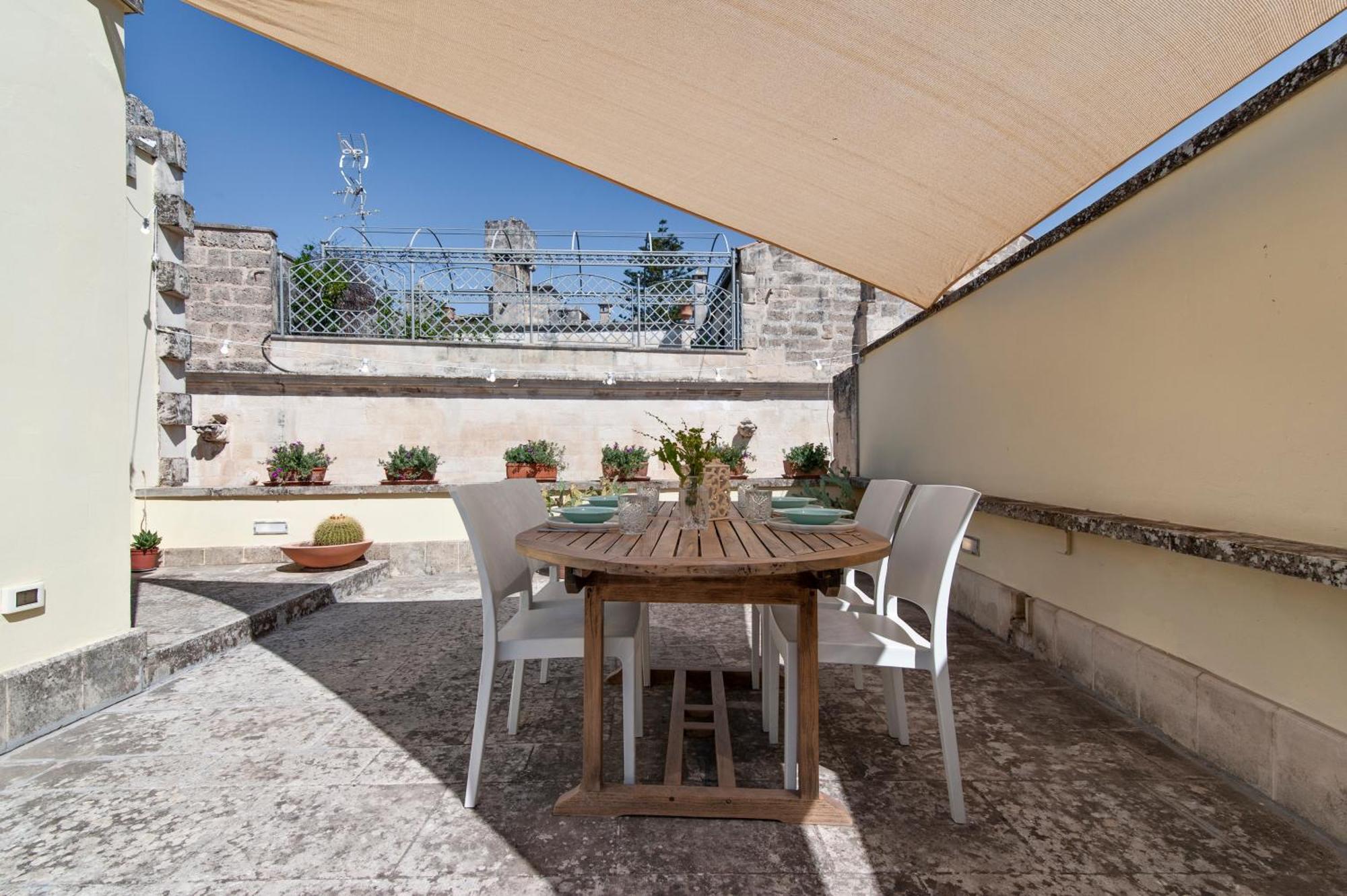 Porta Deuropa Bed & Breakfast Lecce Eksteriør bilde